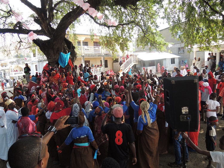 image Hantsindzi en fête, son club passe en D1